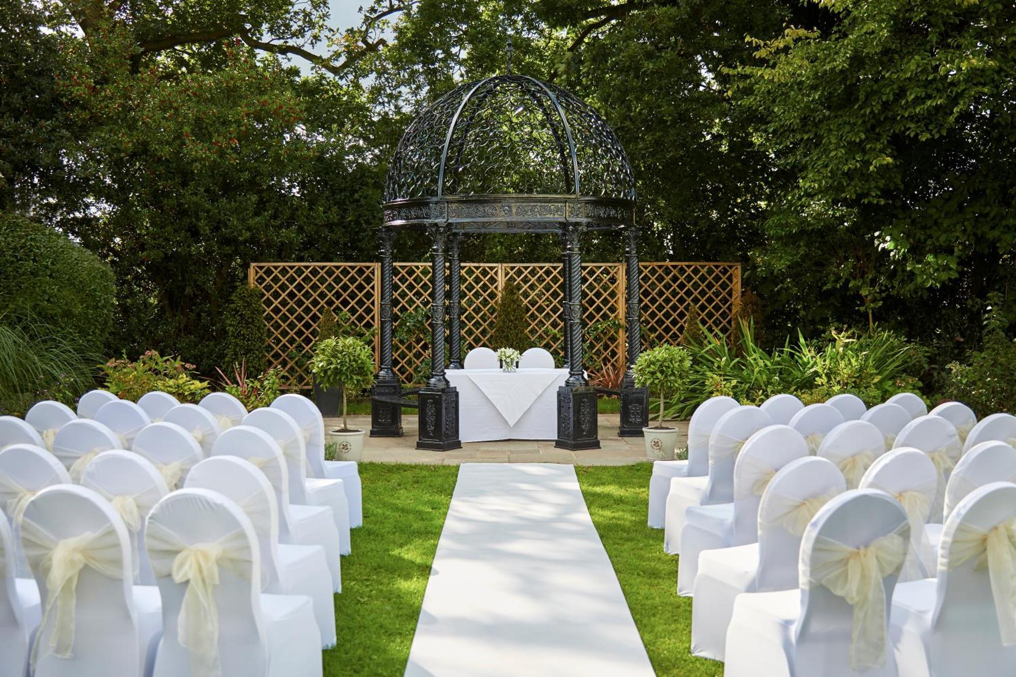 Macdonald Craxton Wood Hotel & Spa Ledsham  Exterior photo