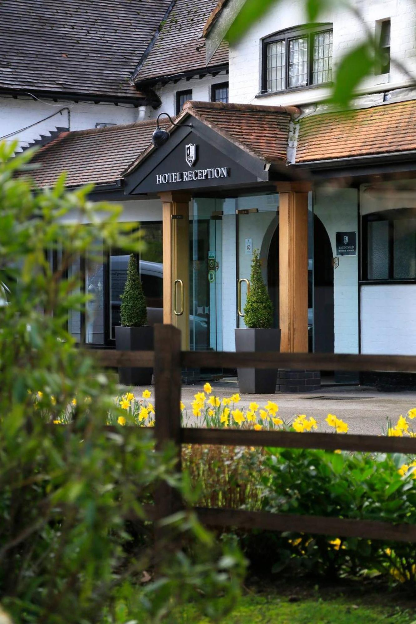 Macdonald Craxton Wood Hotel & Spa Ledsham  Exterior photo